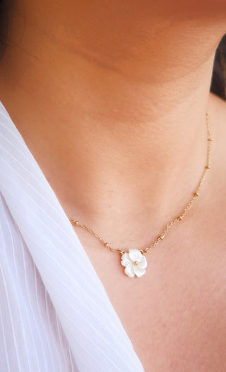 Sabine Flower Necklace