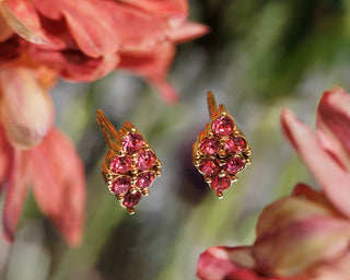 Pyre Studs