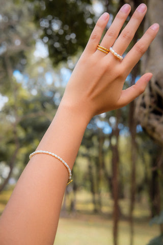 Este Pearl Toggle Bracelet